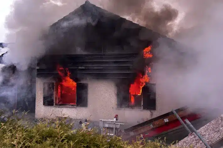 Frau nach Brand im Spital verstorben